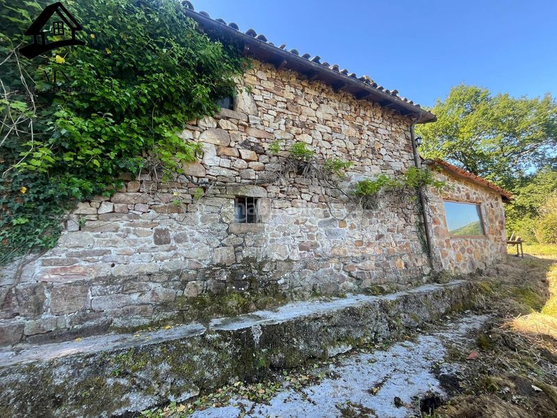 Foto c2f7d335-9e4e-4c3e-8da1-830250722e18. Masia a Selaya