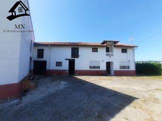 Maison à Suances. Casa tradicional con gran potencial y espectacular parcela urban