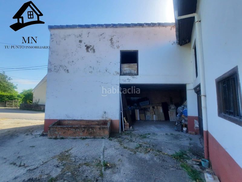 Foto a8481af6-8a72-47d9-97df-1be5fc335c28. Casa amb aparcament a Suances