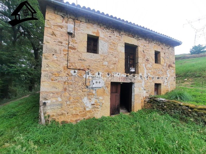 Foto 37676791-fda0-4d4b-8ef1-fe4b1a981729. Masia a Villacarriedo