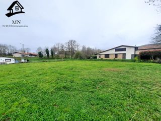 Terreno residenziale in Corvera de Toranzo. Magnífica parcela urbana en el barrio castillo pedroso corvera d