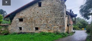Masia a Corvera de Toranzo. Venta de dos casas pareadas en corvera de toranzo