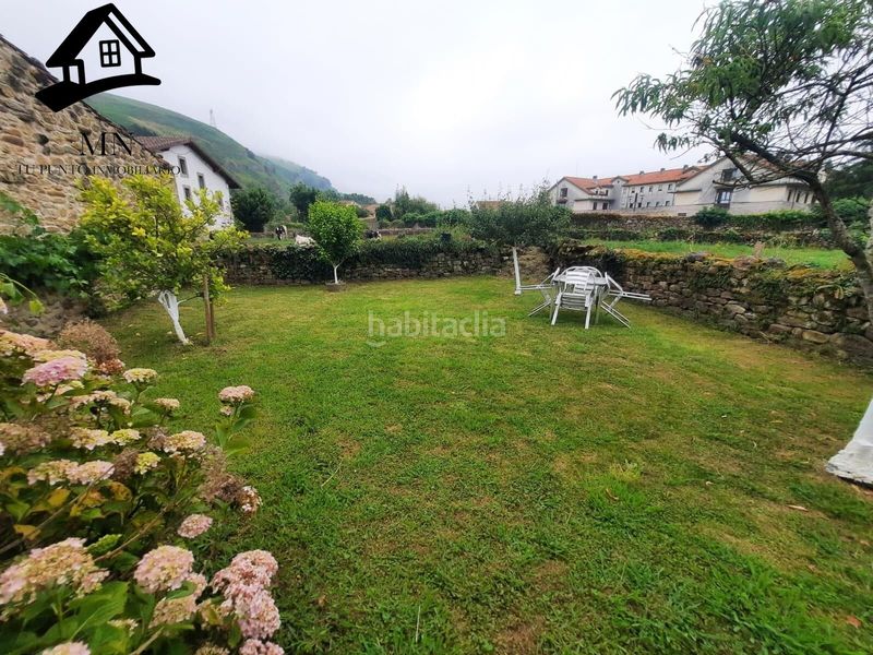 Foto f1ee2673-c8af-4e8b-869b-67fe06028dbf. Masia amb aparcament a Villacarriedo