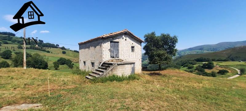 Foto fbdd116b-5a45-48d6-9390-a36d57356099. Masia a Saro