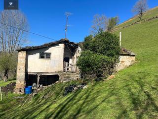 Casa a Selaya. Conjunto de 2 cabañas  en pisueña para reformar.