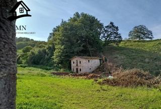 Casa in Villafufre. Venta de casa y finca en villafufre