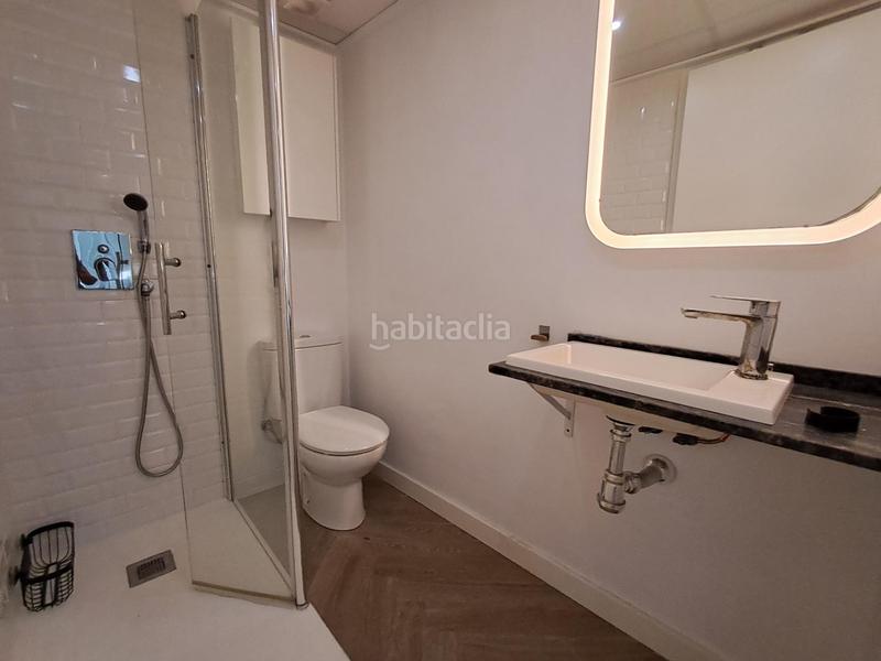 Foto 8ae8c915-a17b-40c4-8b52-22d3eaa4fb1f. Alquiler piso bonito apartamento reformado con calidades de lujo en pleno centro en Murcia