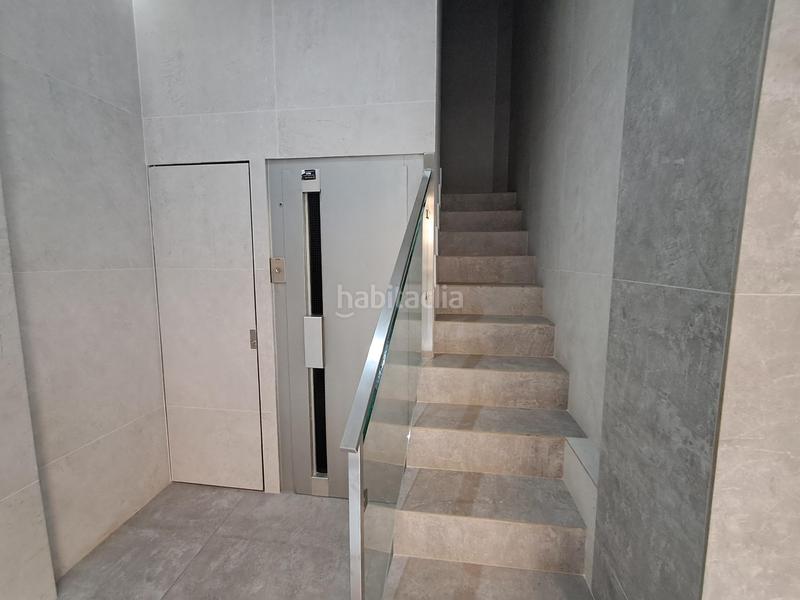 Foto d7497334-d267-41f1-9f4d-8b642c4fa2f2. Alquiler piso bonito apartamento reformado con calidades de lujo en pleno centro en Murcia