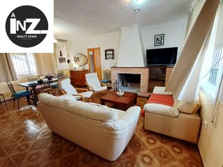 Xalet  Pantano cenajo - urrutias. Chalet independiente de 4 dormitorios a solo 300 metros de la pl