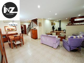 Chalet  Calle san roque. Espectacular casa totalmente exterior, lista para entrar a vivir