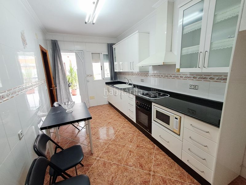 Foto 11fef7f5-5fb5-4058-8afd-40407b8dfc15. Casa amb aparcament a Los Ramos Murcia