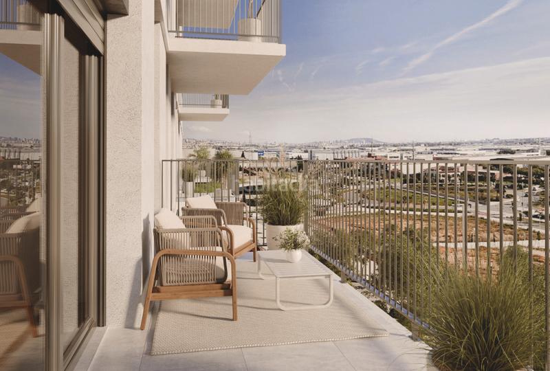 Foto abe4fa72-5e39-47d7-8d23-175bdd3a5504. Appartamento 96m<sup>2</sup> con piscina in Llevant Viladecans