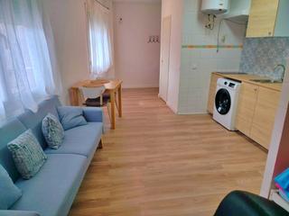 Studio  Carrer de terra baixa