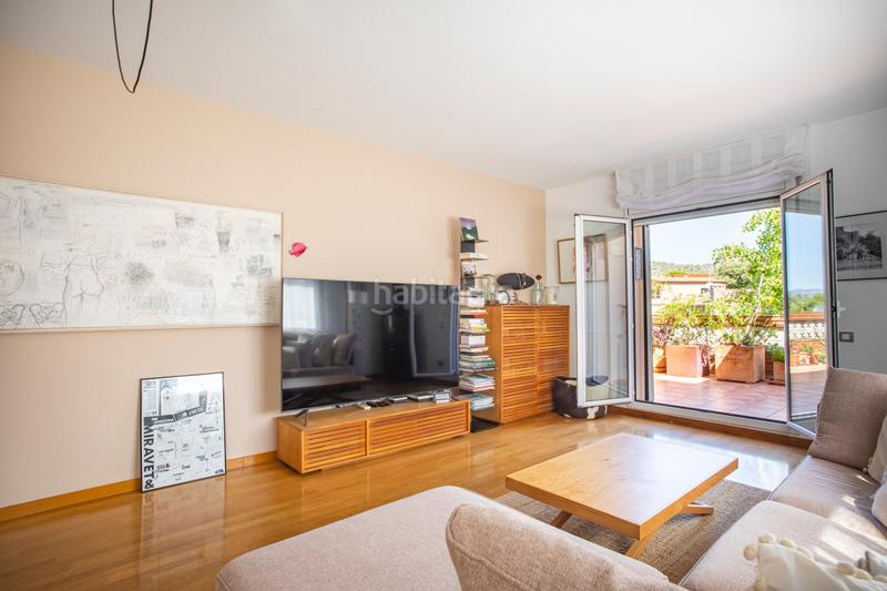 Foto 074959ee-b100-46e3-81ff-e907cf6f6b48. Haus mit kamin heizung parking in La Miranda-Can Candeler Sant Just Desvern