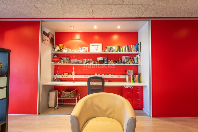 Foto 16d8892e-dcdc-4c2d-b725-bf9147887f97. Haus mit kamin heizung parking in La Miranda-Can Candeler Sant Just Desvern