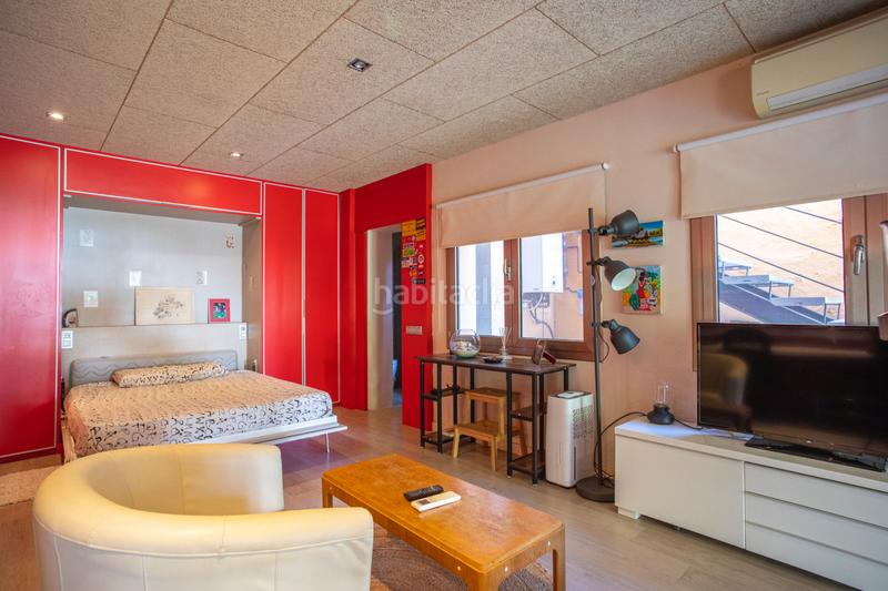 Foto 399495d3-8c30-45e1-b7cb-3f988f111fe9. Haus mit kamin heizung parking in La Miranda-Can Candeler Sant Just Desvern