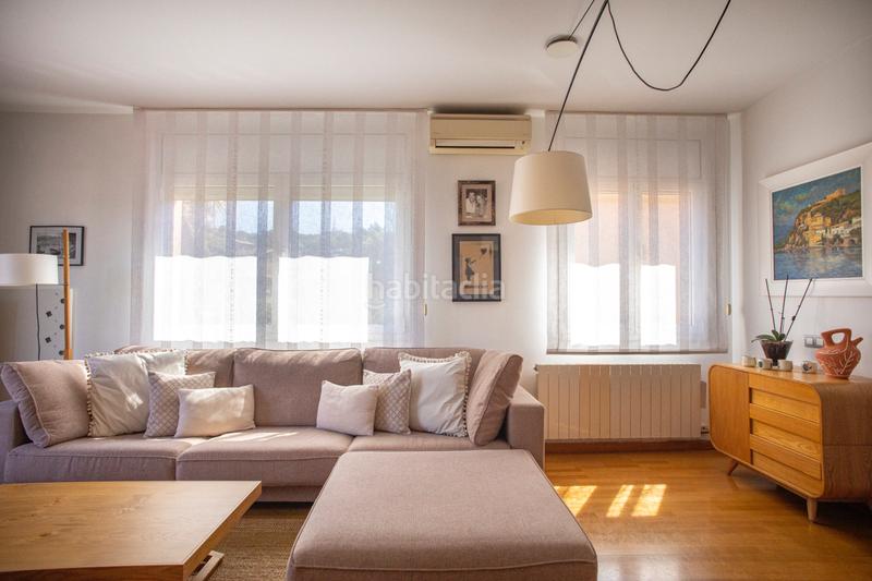 Foto 69b19b95-5fc7-4c69-8d93-0800549a549a. Haus mit kamin heizung parking in La Miranda-Can Candeler Sant Just Desvern