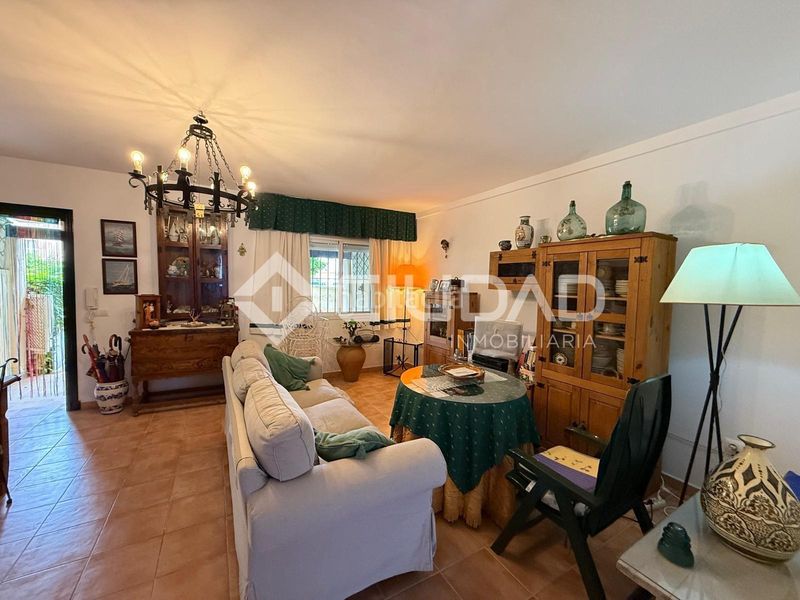 Foto e4e16a16-0196-4440-ad34-0851921b1671. Chalet  en venta en La Laguna Chipiona
