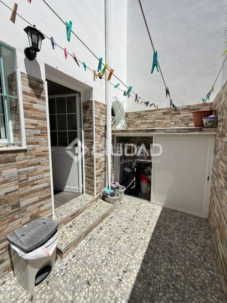 Foto ab43bc23-9d1c-4873-9f66-2d182b97558e. Casa a Puerto Deportivo Chipiona