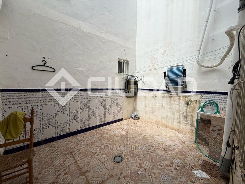 Foto c3796290-5303-4774-944b-cf67e339425d. Planta baja  en venta en Santuario Chipiona