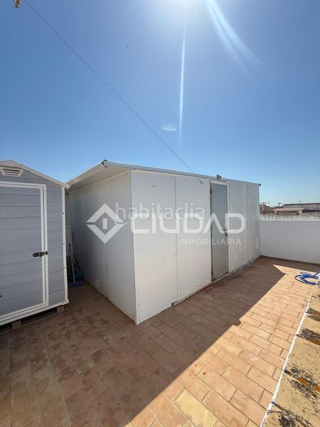 Foto 06668deb-1d2f-450d-9da6-137c55ce2304. Casa a Avenida de Rota Chipiona