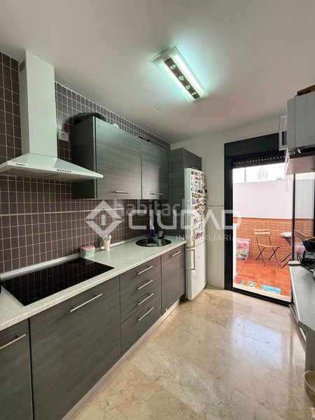 Foto 738f3202-804b-4200-ae59-0a82d4ced2be. Casa a Avenida de Rota Chipiona