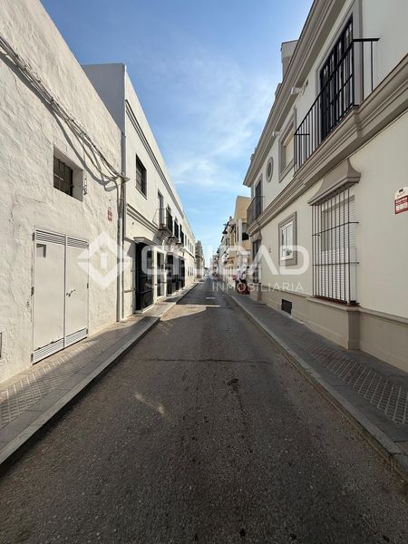 Foto a150ddc2-aff0-4f0d-bb88-314e0534b95b. Aparcament cotxe a Playa Cruz del Mar Chipiona