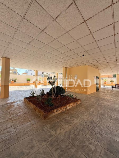Foto f169c210-a3d6-4a90-b706-ea49db9a56cf. Piso  en venta en Playa de la Regla Chipiona