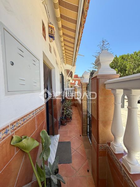 Foto d8e1d88e-95b2-4d76-b267-73b8c23f9669. Casa a Avenida de Rota Chipiona