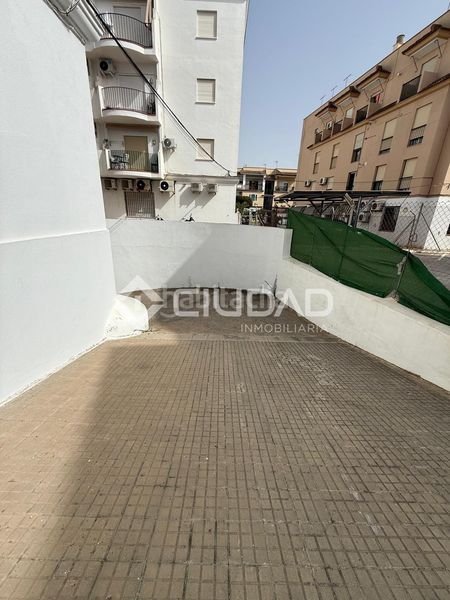 Foto d34776eb-5ec5-40d5-8a3e-8778a2b9e05e. Aparcament cotxe a Playa Cruz del Mar Chipiona