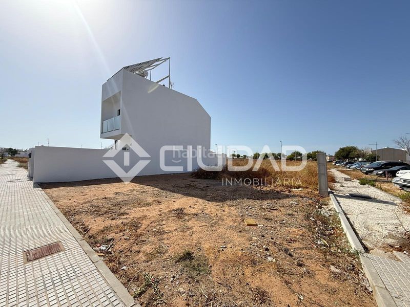 Foto 135ce968-4f62-42e7-a7e1-14ddf16481db. Terreny residencial a Estación de Autobuses Chipiona