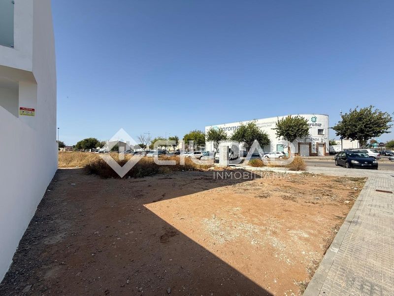 Foto d4b90c1d-9b83-4da6-a4bc-3c90133405bc. Terreny residencial a Estación de Autobuses Chipiona