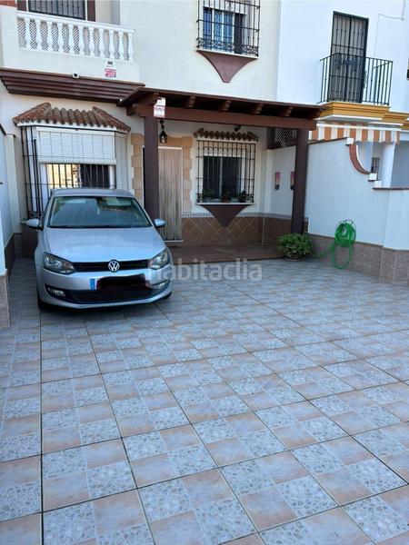 Foto 2ab6d2f5-d7b7-49c8-90cf-a2038ed5d32c. Casa con parcheggio in La Laguna Chipiona