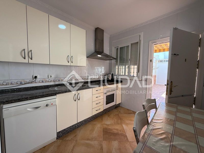 Foto 6ea7e965-8744-4f32-8b85-e8106a6c20d5. Casa amb aparcament a La Laguna Chipiona