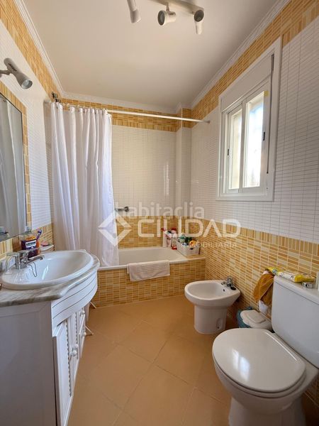 Foto e922268e-bef3-43ee-9608-a444c25231f8. Casa amb aparcament a La Laguna Chipiona