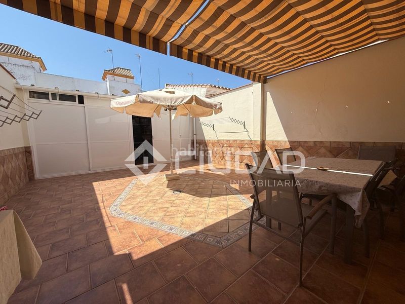 Foto f767afa7-6156-4927-a292-fdb759f62893. Casa amb aparcament a La Laguna Chipiona