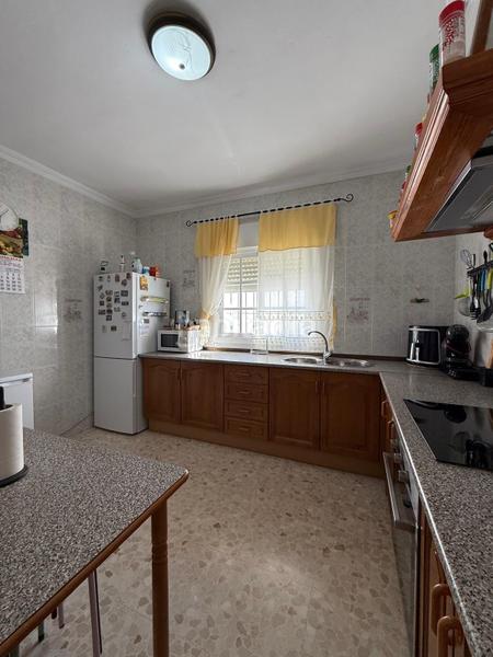 Foto ecb33bf4-8987-4e8c-95fb-7475991d9551. Piso  en 1 planta independiente en venta en Avenida de Rota Chipiona