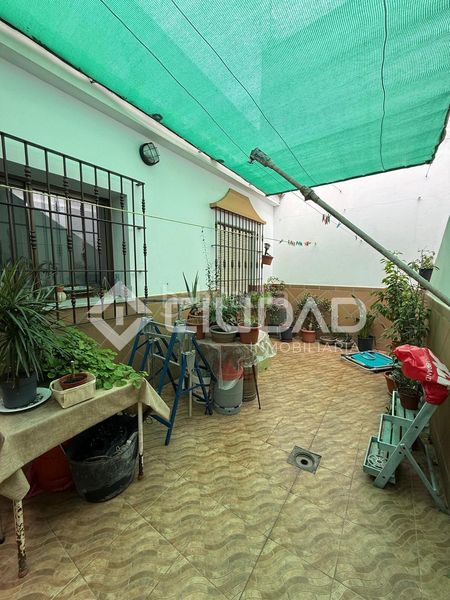 Foto 71587d1e-ac3b-4f32-a01b-ac7855f09da6. Casa a Centro Chipiona