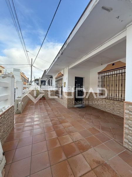 Foto d2129241-5726-463b-b9c2-b2b82d624bf7. Casa a Centro Chipiona