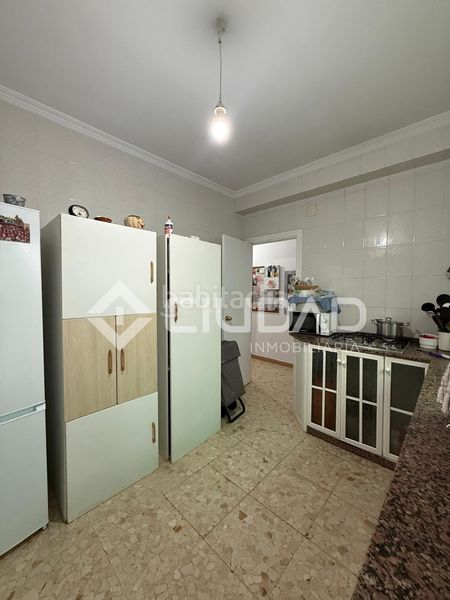 Foto dbf82742-3c27-4501-8c8b-b053b1120094. Casa a Centro Chipiona