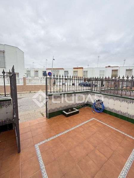 Foto 10fbe8cf-a541-4361-ade2-f270fb43d306. Dúplex duplex en venta en Santuario Chipiona