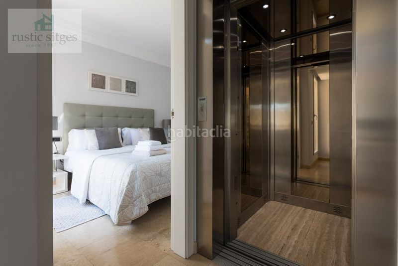 Foto 0f0a4c9c-eae1-4905-a33c-16a89f198686. Chalet en passeig maritim 37 venta privada consulte condiciones en Sitges
