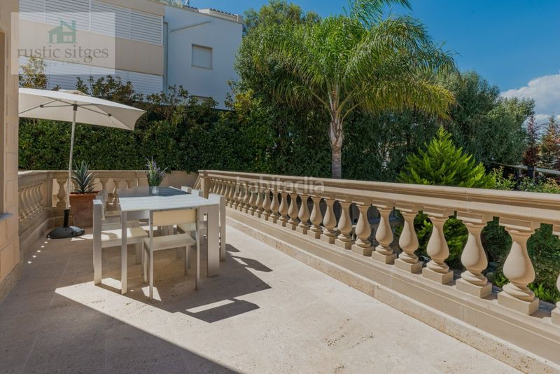 Foto 39573ff8-7b41-4a82-9f54-982d51088db0. Chalet en passeig maritim 37 venta privada consulte condiciones en Sitges