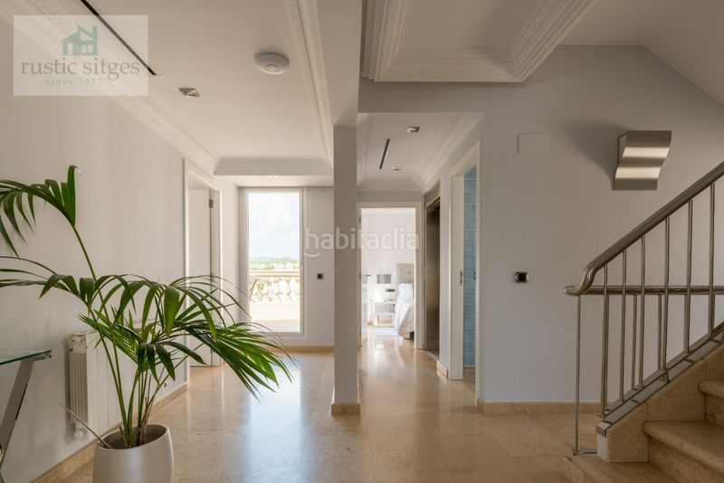 Foto 504fbf5d-9fd5-434e-92c9-8ce6a14c11e3. Chalet en passeig maritim 37 venta privada consulte condiciones en Sitges