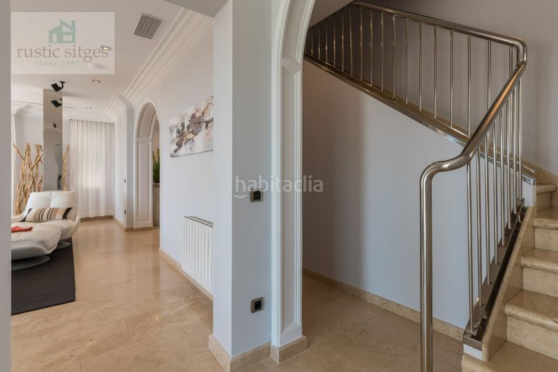 Foto 818cd04b-0224-45ad-85c1-28c110d290c2. Chalet en passeig maritim 37 venta privada consulte condiciones en Sitges
