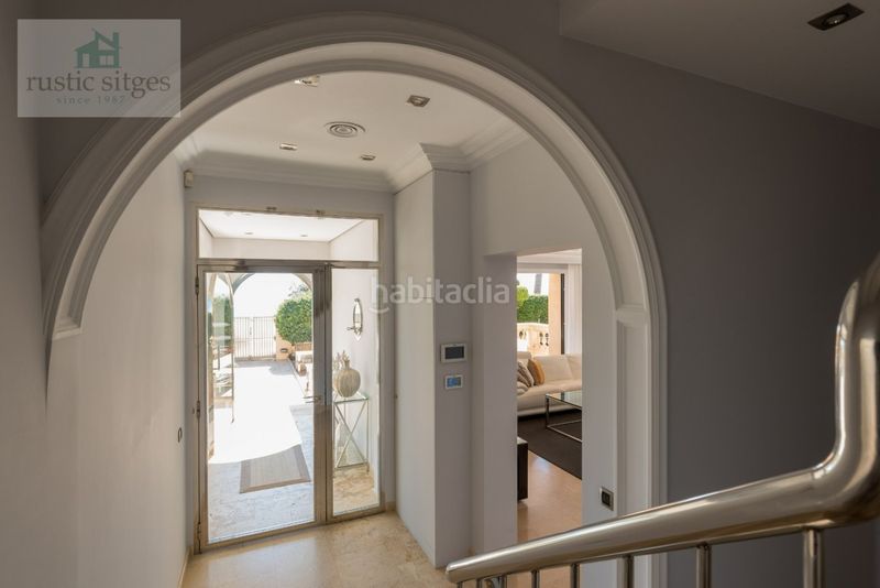 Foto 84060e47-a7c0-4cdd-8908-49dd6c1c0871. Chalet en passeig maritim 37 venta privada consulte condiciones en Sitges