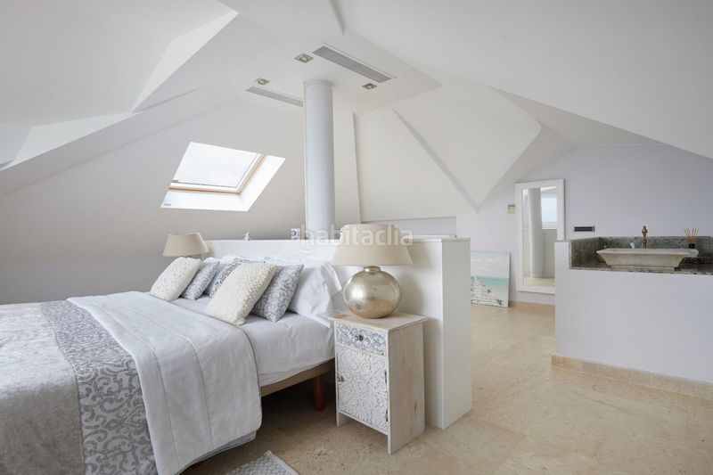 Foto a56b9fc1-1180-4234-a2f0-d81b4fd65559. Chalet en passeig maritim 37 venta privada consulte condiciones en Sitges