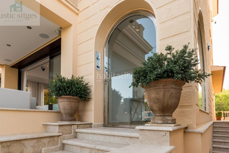 Foto cc73ea69-041a-4162-9819-f310245edb25. Chalet en passeig maritim 37 venta privada consulte condiciones en Sitges