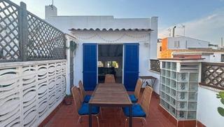 Dachwohnung in Centre. Ático con gran terraza en el corazón de sitges