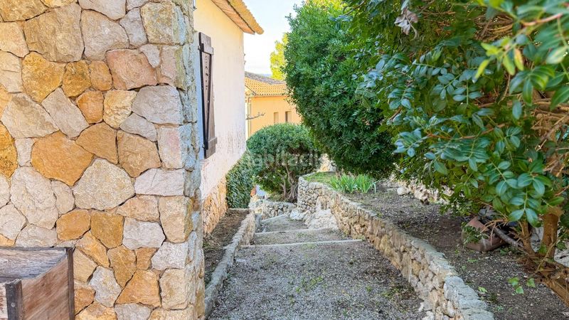 Foto a87c3676-8097-4cf6-89b6-bc6aabd0c450. Casa amb aparcament a Olivella